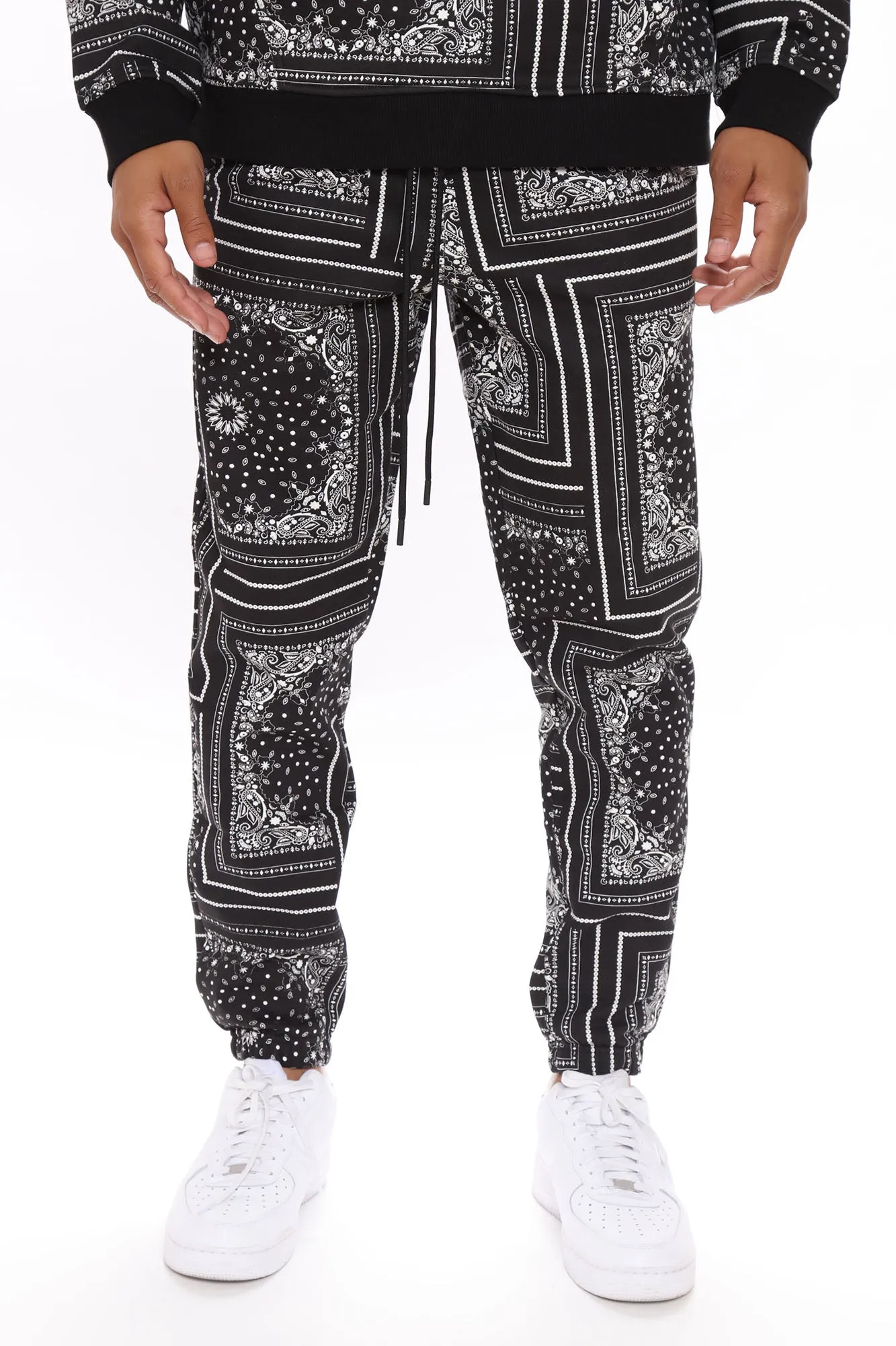 Allover Bandana Print Jogger - Black/White