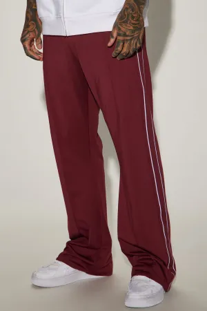 Almost Famous Flare Sweatpant - Burgundy