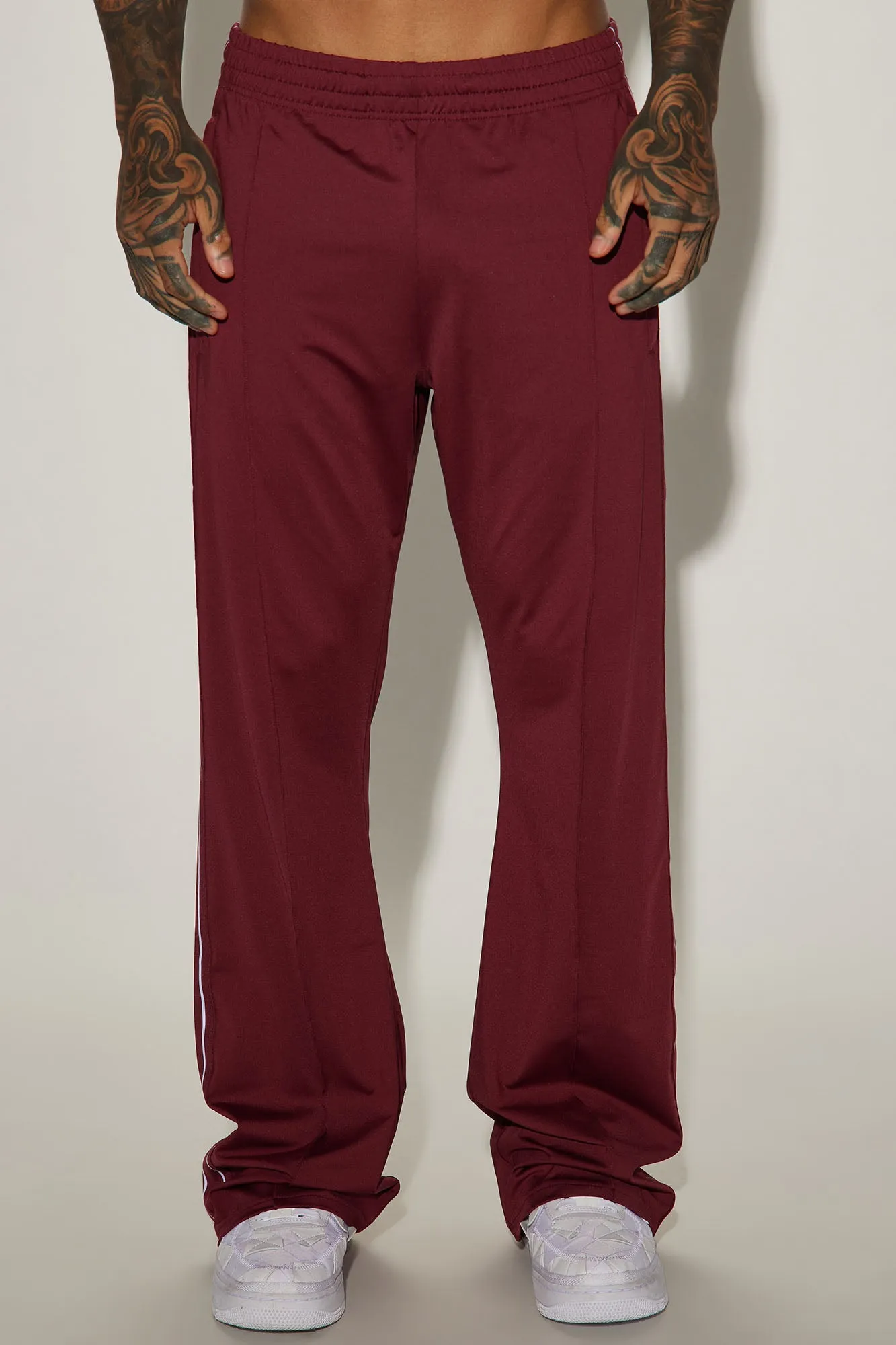 Almost Famous Flare Sweatpant - Burgundy