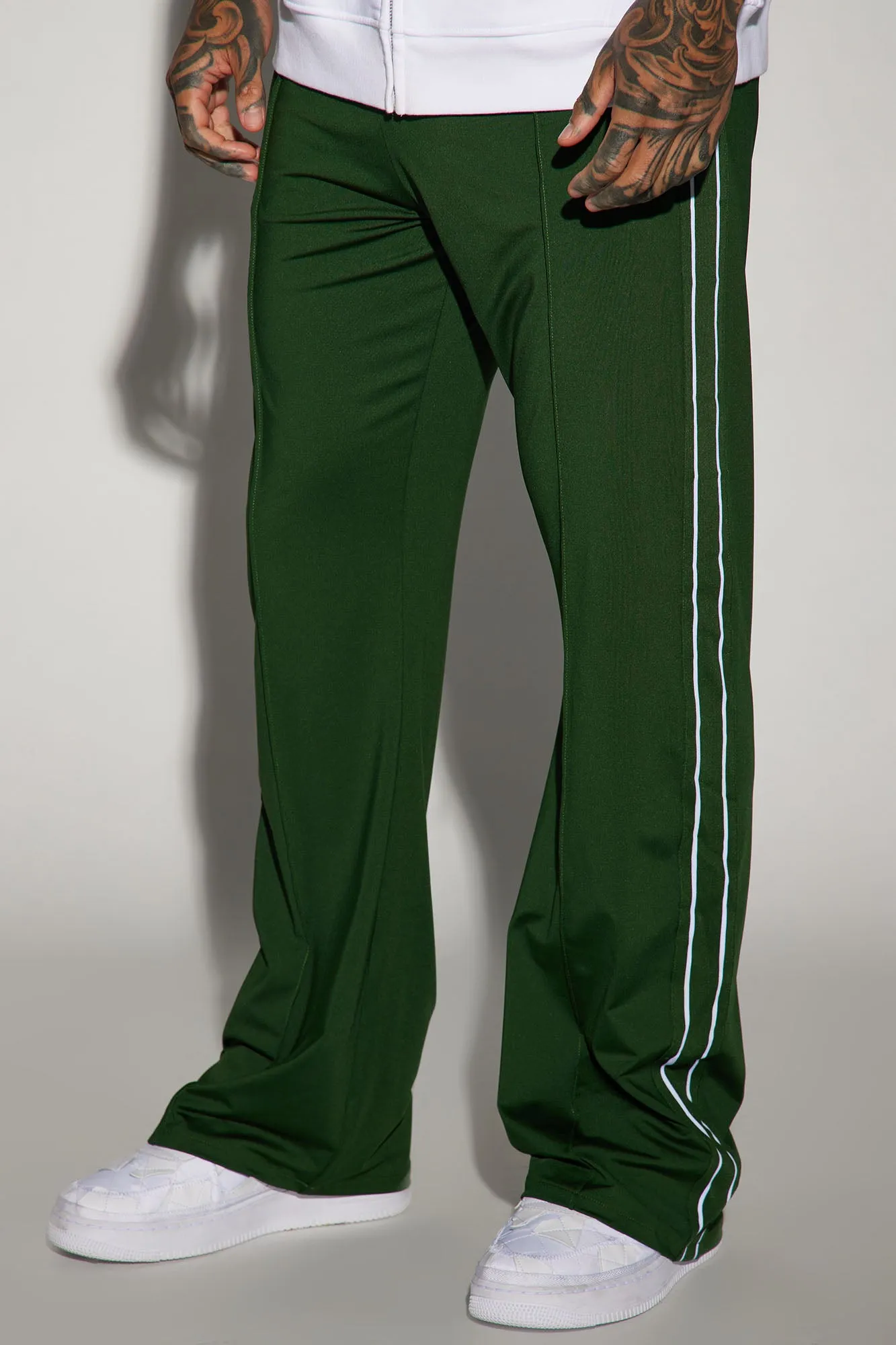 Almost Famous Flare Sweatpant - Green