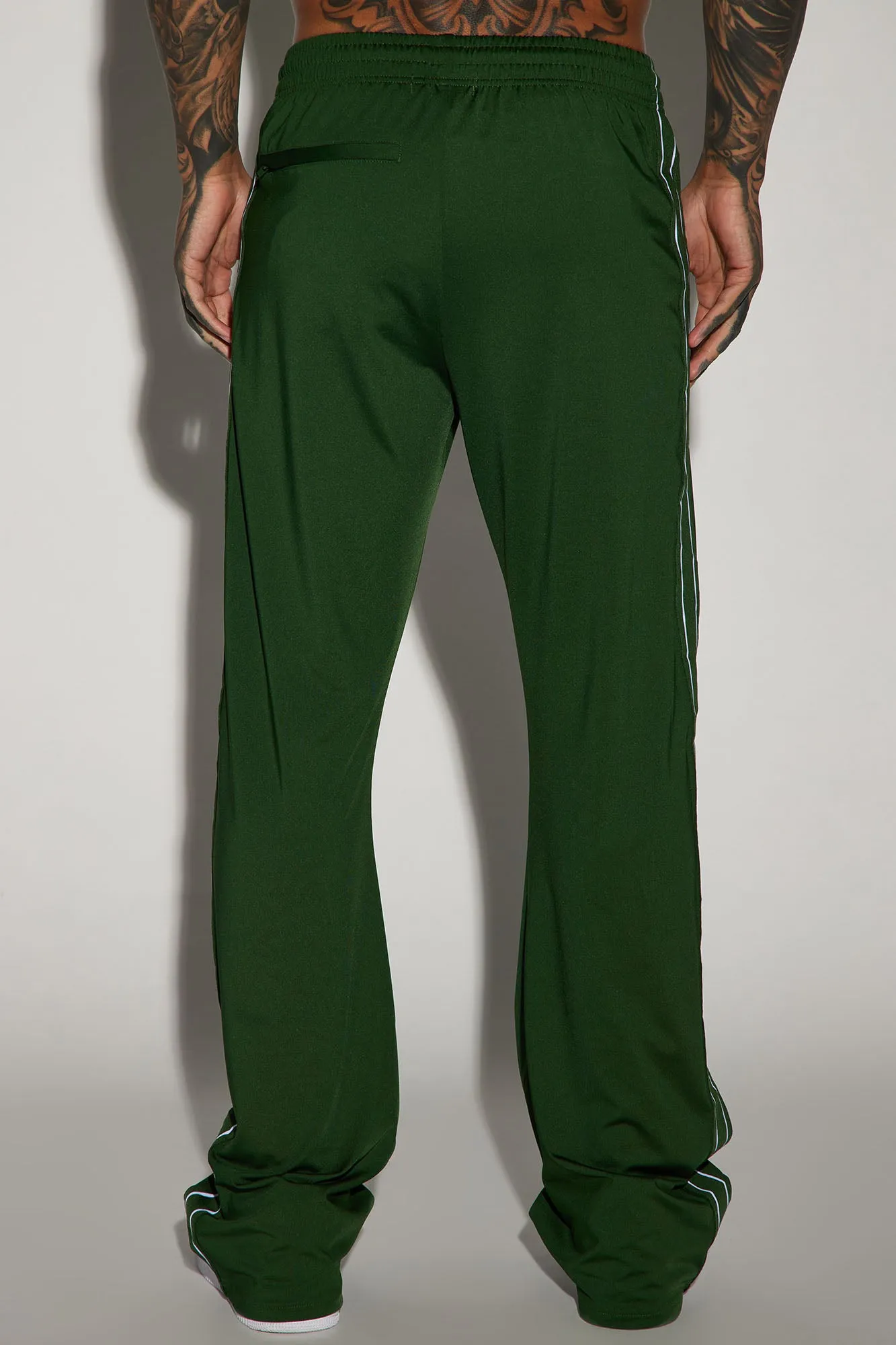 Almost Famous Flare Sweatpant - Green