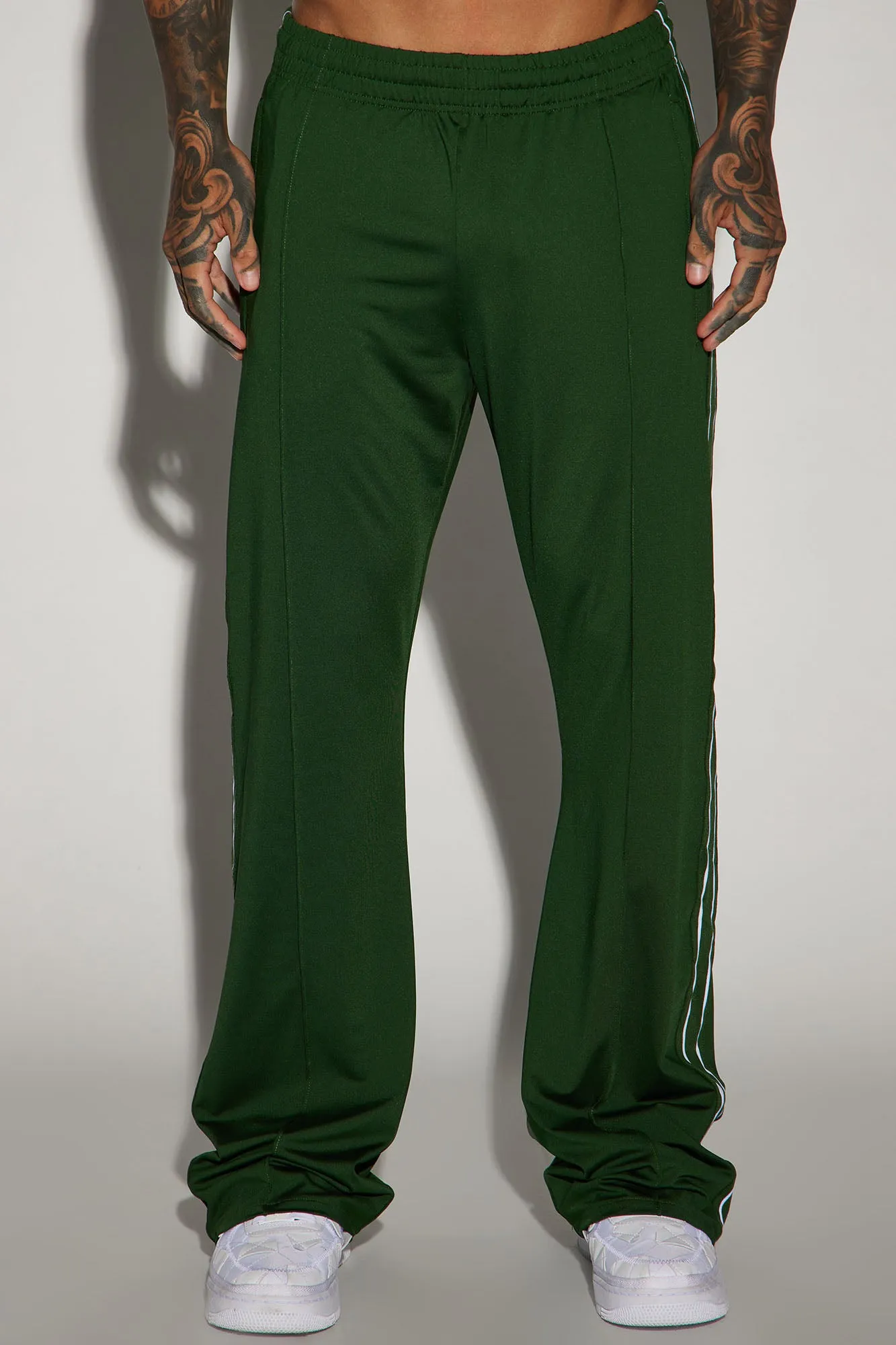 Almost Famous Flare Sweatpant - Green