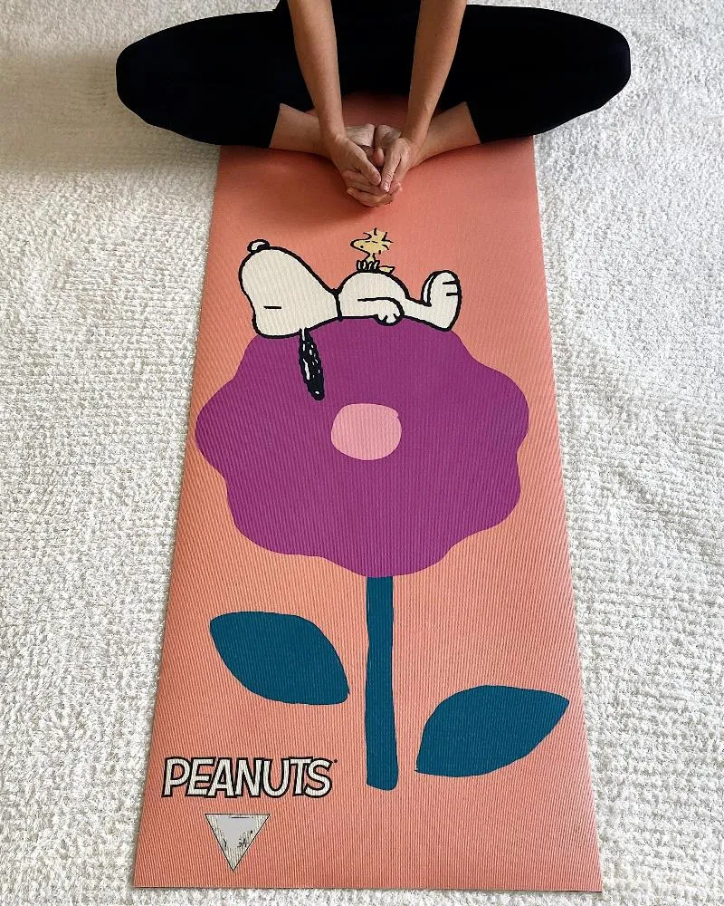 Yune Yoga Mat Peanuts Snoopy and Woodstock Tan Flower